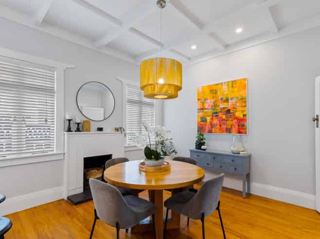 12 Hadfield Avenue, Waterview