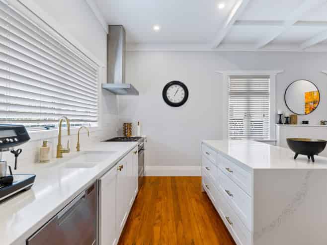 12 Hadfield Avenue, Waterview