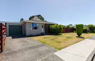 1a Cypress Grove, Paraparaumu