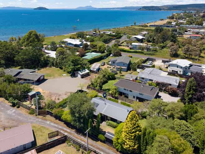 305 State Highway 1, Oruatua