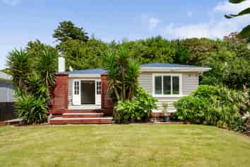 42 Bledisloe Crescent, Wainuiomata