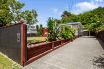 42 Bledisloe Crescent, Wainuiomata