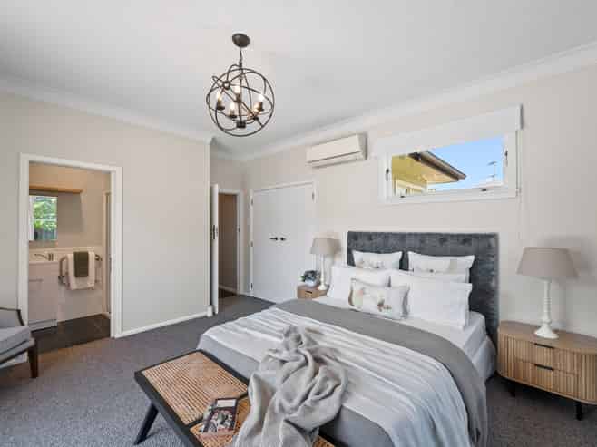 1110 Williams Street, Frimley