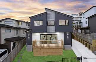 9B Lawson Creek Street, Massey