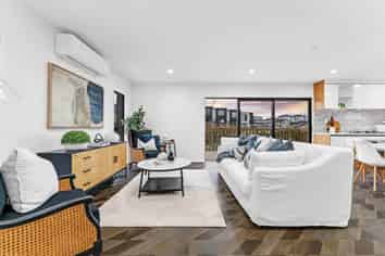 9B Lawson Creek Street, Massey