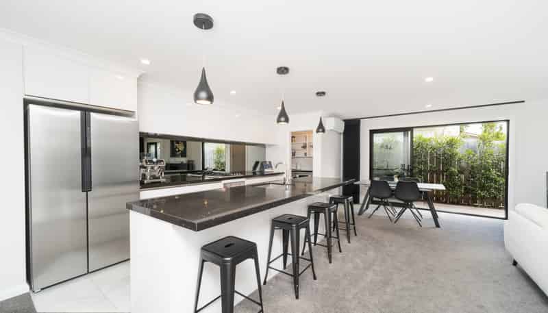 6 Ngaio Street, West End