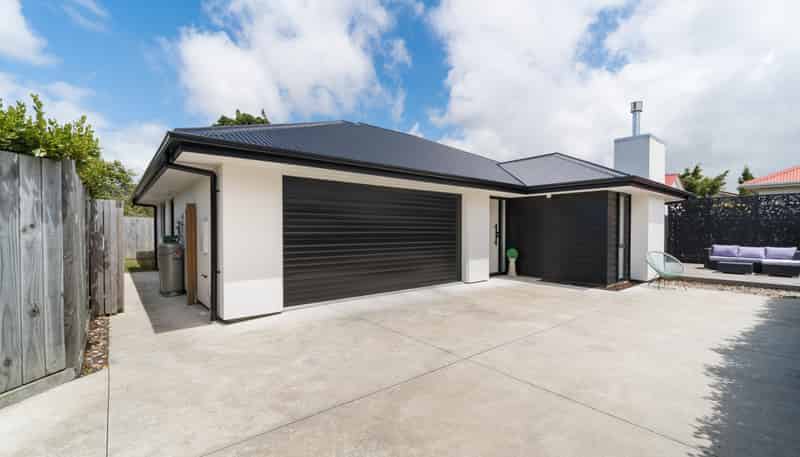 6 Ngaio Street, West End