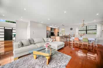 17A Tahu Crescent, Sunnynook