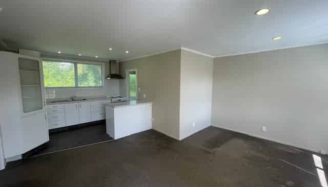 2/1 Bronwyn  Place, Torbay
