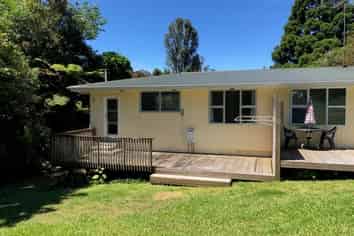 2/1 Bronwyn  Place, Torbay