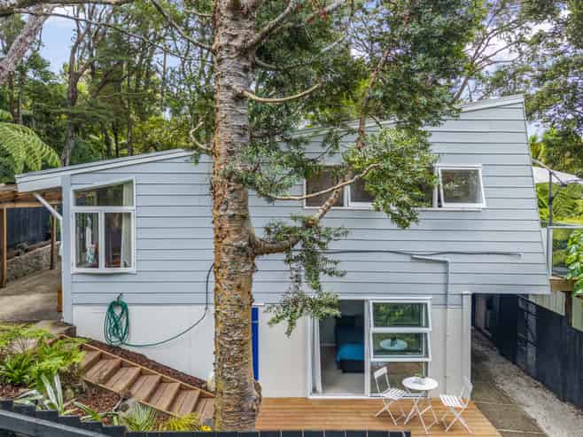 186 Atkinson Road, Titirangi