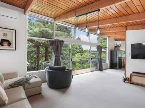 186 Atkinson Road, Titirangi