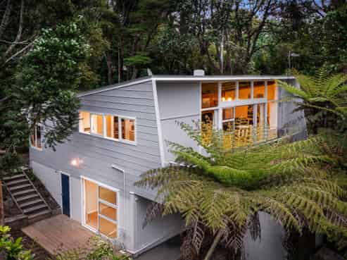 186 Atkinson Road, Titirangi