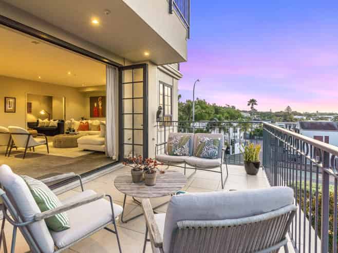 7/2 Bassett Road, Remuera