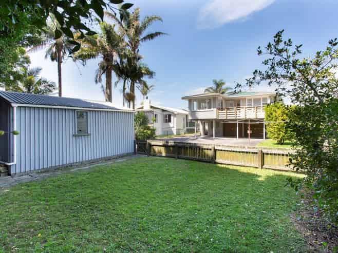 10 Covil Avenue, Te Atatu South