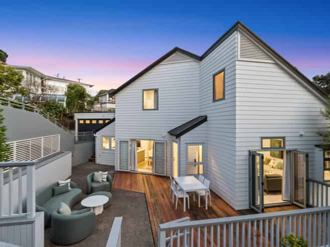 2/193 St Johns Road, Meadowbank