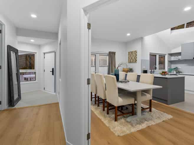 2/193 St Johns Road, Meadowbank