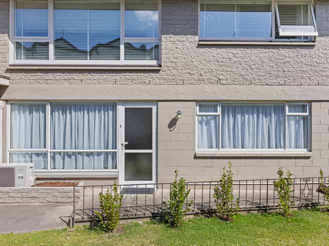 2/121A Papanui Road, Merivale