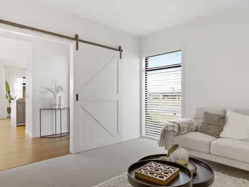 6 Neinei Place, Wharewaka