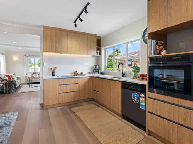 1/15 Hill Crescent, Papakura