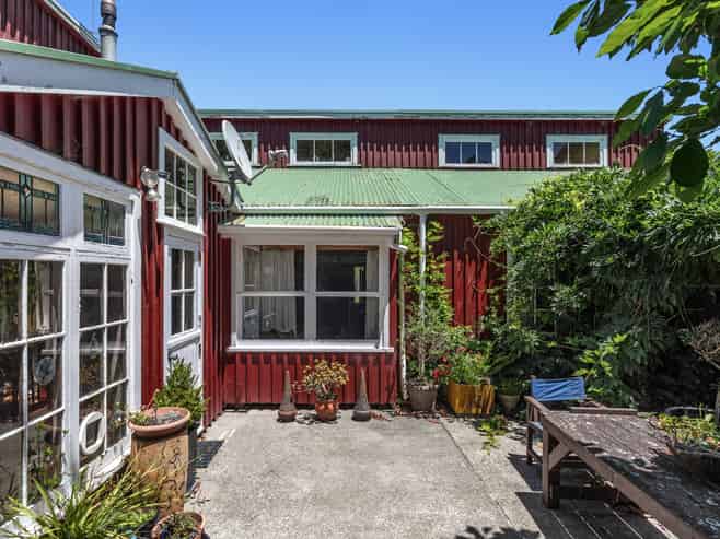 1707 State Highway 35, Torere