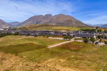 20 Cunninghams Drive, Jacks Point