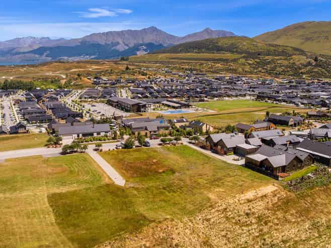 20 Cunninghams Drive, Jacks Point