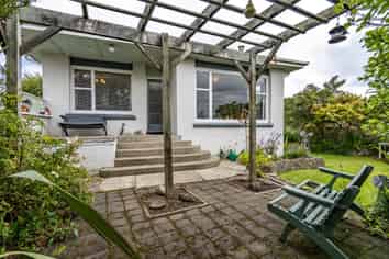 21 White Street, Newfield