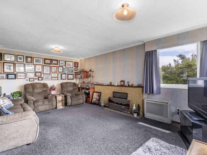 21 White Street, Newfield