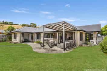 9 Ashdonleigh Grove, Stoke