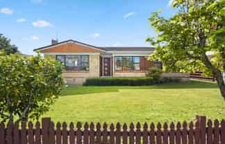 49 Fenwick Crescent, Hillcrest