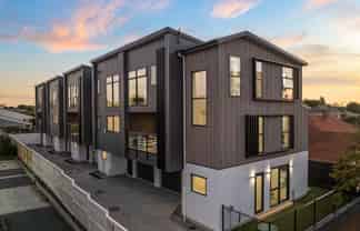 5E Truro Road, Sandringham