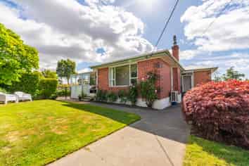 69 Mountain View Road, Glenwood