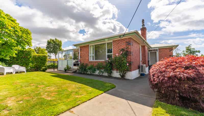 69 Mountain View Road, Glenwood
