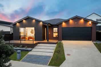 28 Evergreen Parade, Karaka