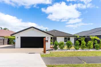 8 Reliance Crescent, Beachlands