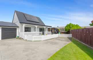 2/24 Leven Lane, Totara Heights