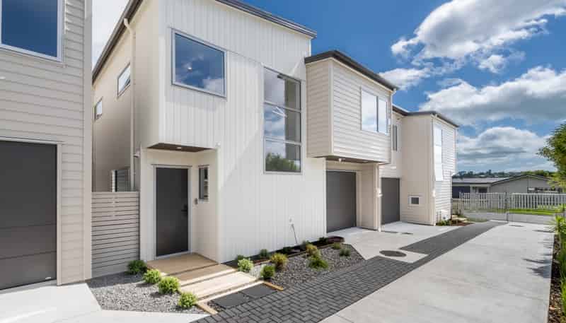 13B Liam Place, Half Moon Bay