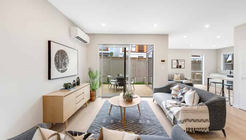 13B Liam Place, Half Moon Bay