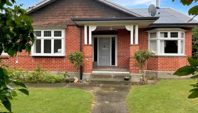 2 Thornton Street, Darfield