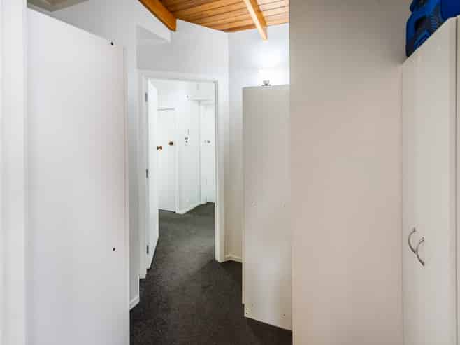 21 Saxbys Road, Glenview