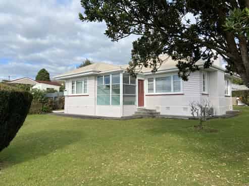 9 Lynmouth Heights, New Plymouth Central
