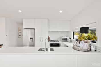 1/51 Kings Crescent, Central Hutt