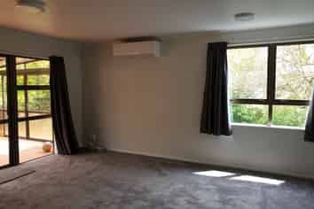 22B Yarrow Place, Papakowhai