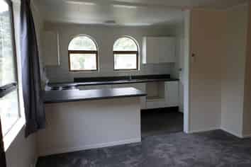 22B Yarrow Place, Papakowhai