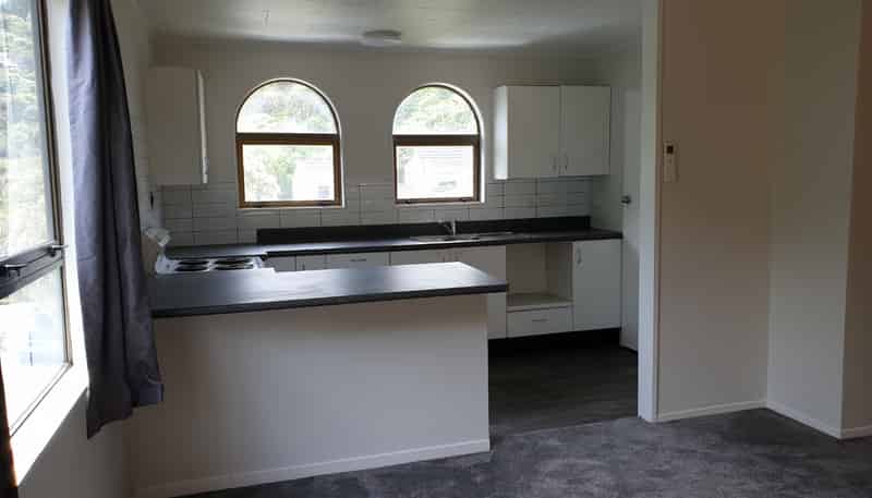 22B Yarrow Place, Papakowhai