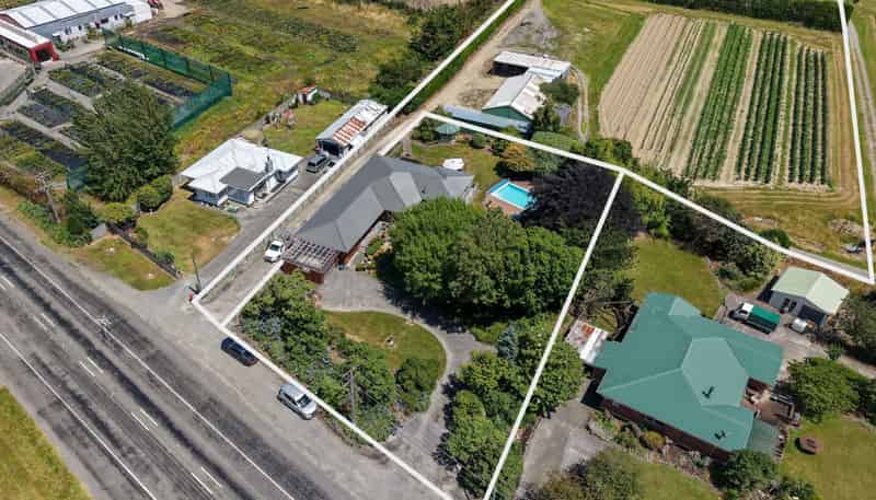 1191-1193 State Highway 1, Te Horo