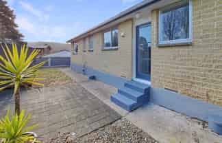 8 Garth Lane, Maoribank