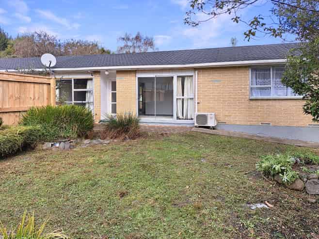 8 Garth Lane, Maoribank