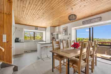 49 George Point Road, Onerahi